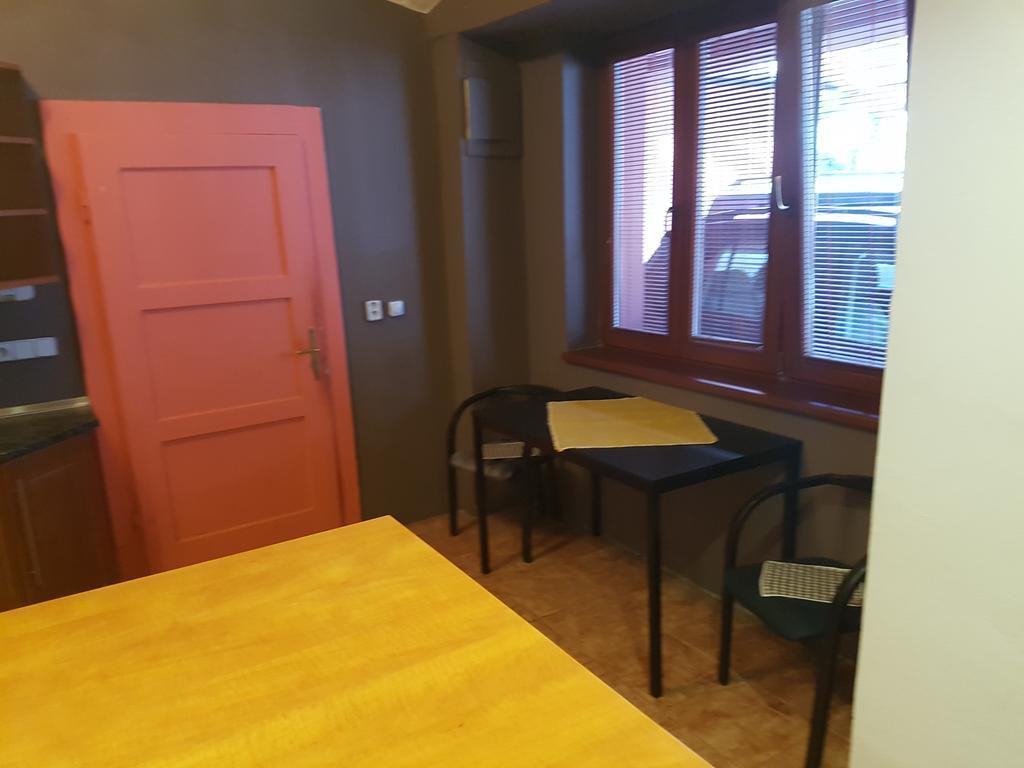 Hotel Koruna Rožnov pod Radhoštěm Екстериор снимка