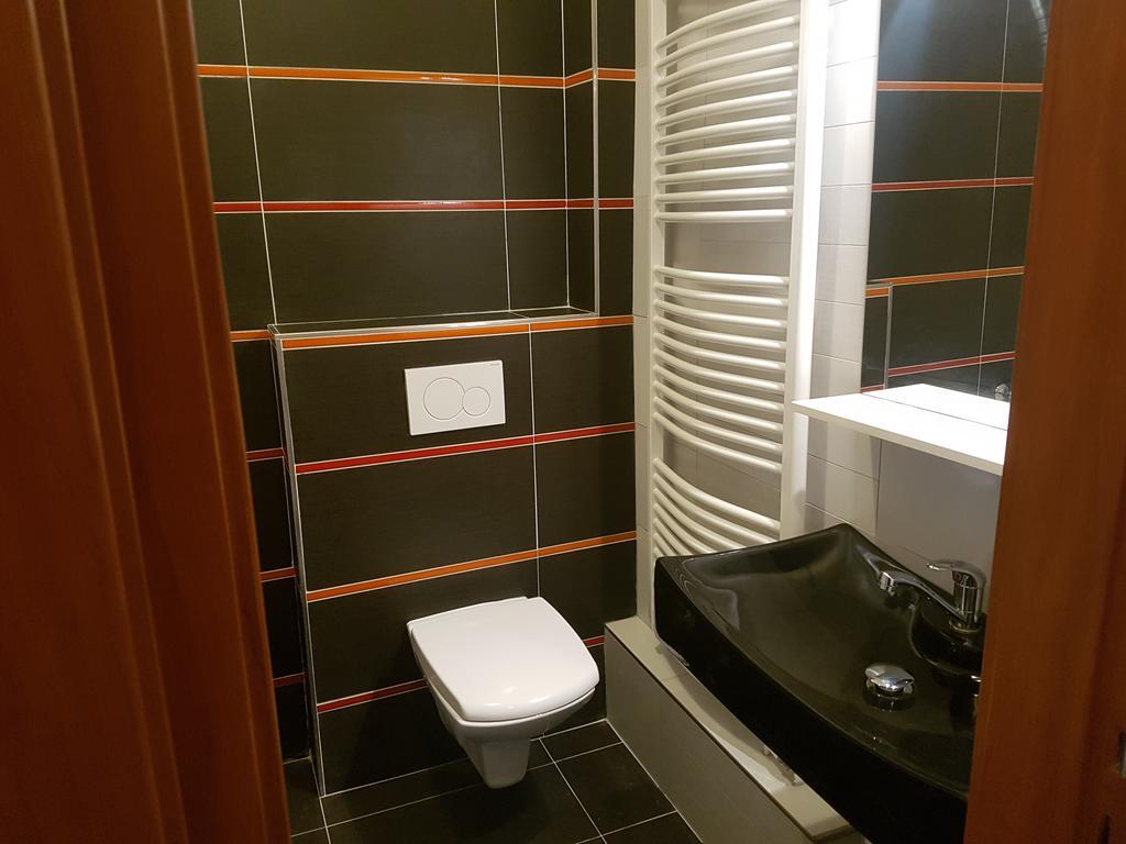 Hotel Koruna Rožnov pod Radhoštěm Екстериор снимка