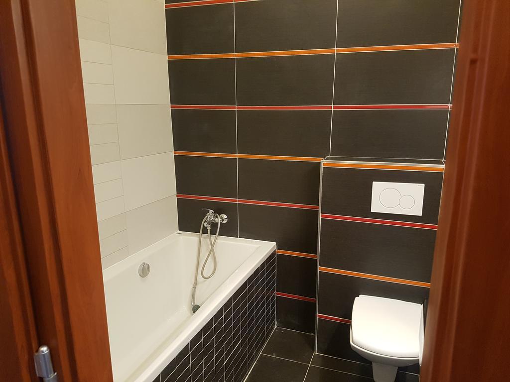 Hotel Koruna Rožnov pod Radhoštěm Екстериор снимка